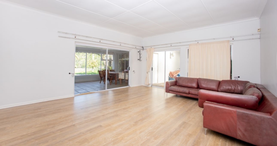 4 Bedroom Property for Sale in Beacon Bay Eastern Cape